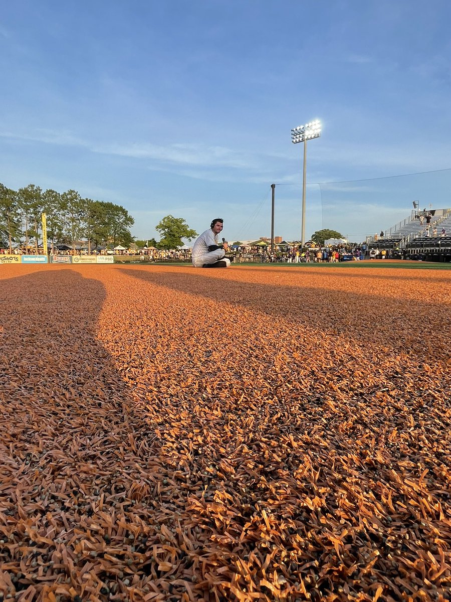 SquirrelsUsm's tweet photo. Pete Taylor Park! Where legends are born and thrive! #SMTTT #EverythingMatters https://t.co/WCC1CnkuoA