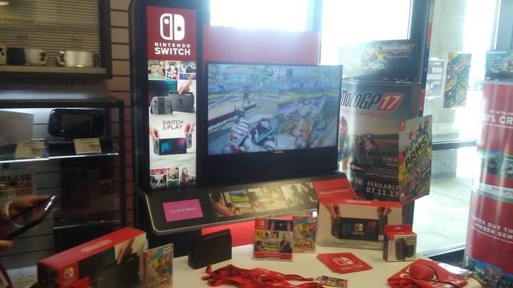 GoldDreams's tweet photo. #ARMS #ARM5 memory time. The day I went to the first official #Nintendo play test event at GameStop. And got the free swag of ARMS sleeves and a poster. #NintendoSwitch #SupportARMS #ARMSNice https://t.co/bHyHj597dO