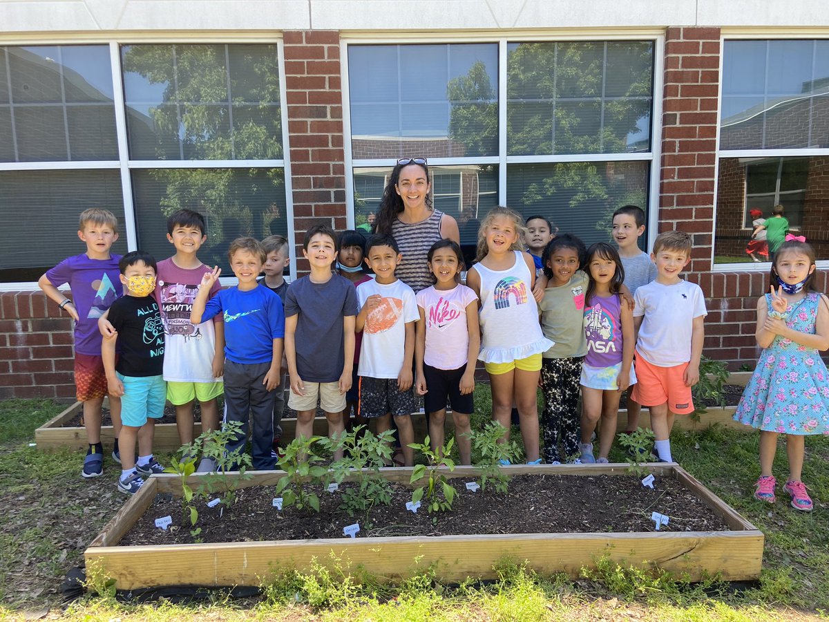agmteach's tweet photo. @LCPSLegacy Last Day with the fabulous dirt dog garden club. It’s been wonderful working with all these great green thumb kids and so happy to have Ms.Scanga and Ms. Wiltshire with me! https://t.co/mBiyLS9YdR