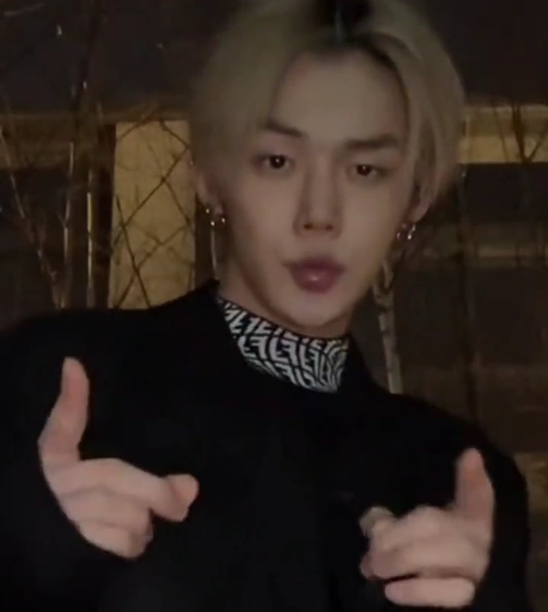 to_to0304's tweet photo. 우리 연준이 눈썹진짜 잘쓴다요🤨 https://t.co/XN6mGxRw3I