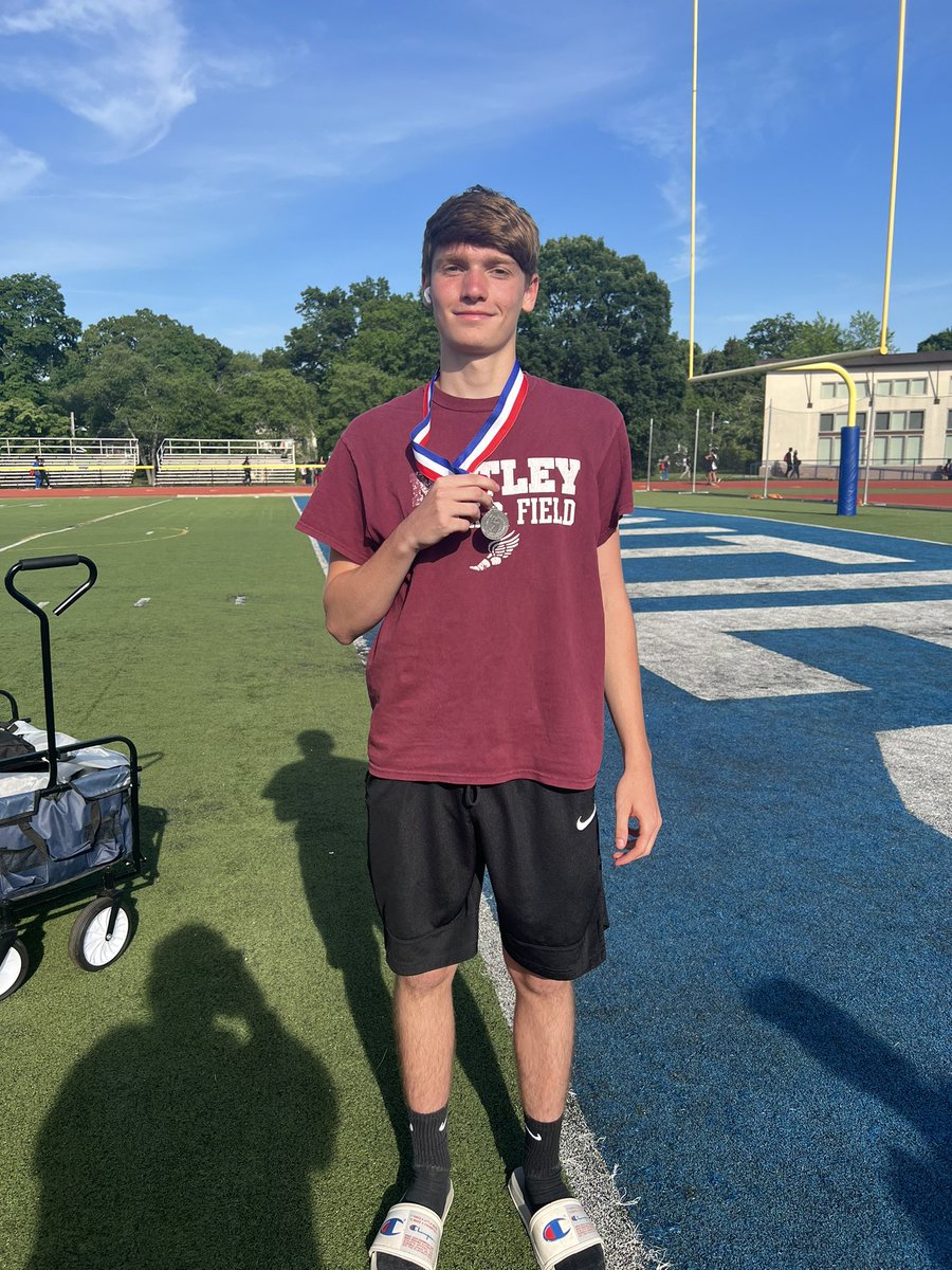 Congratulations to Jason Wrege for his 2nd place finish at the Essex County Track and Field Championships in the javelin with huge PR of 140-9!!!