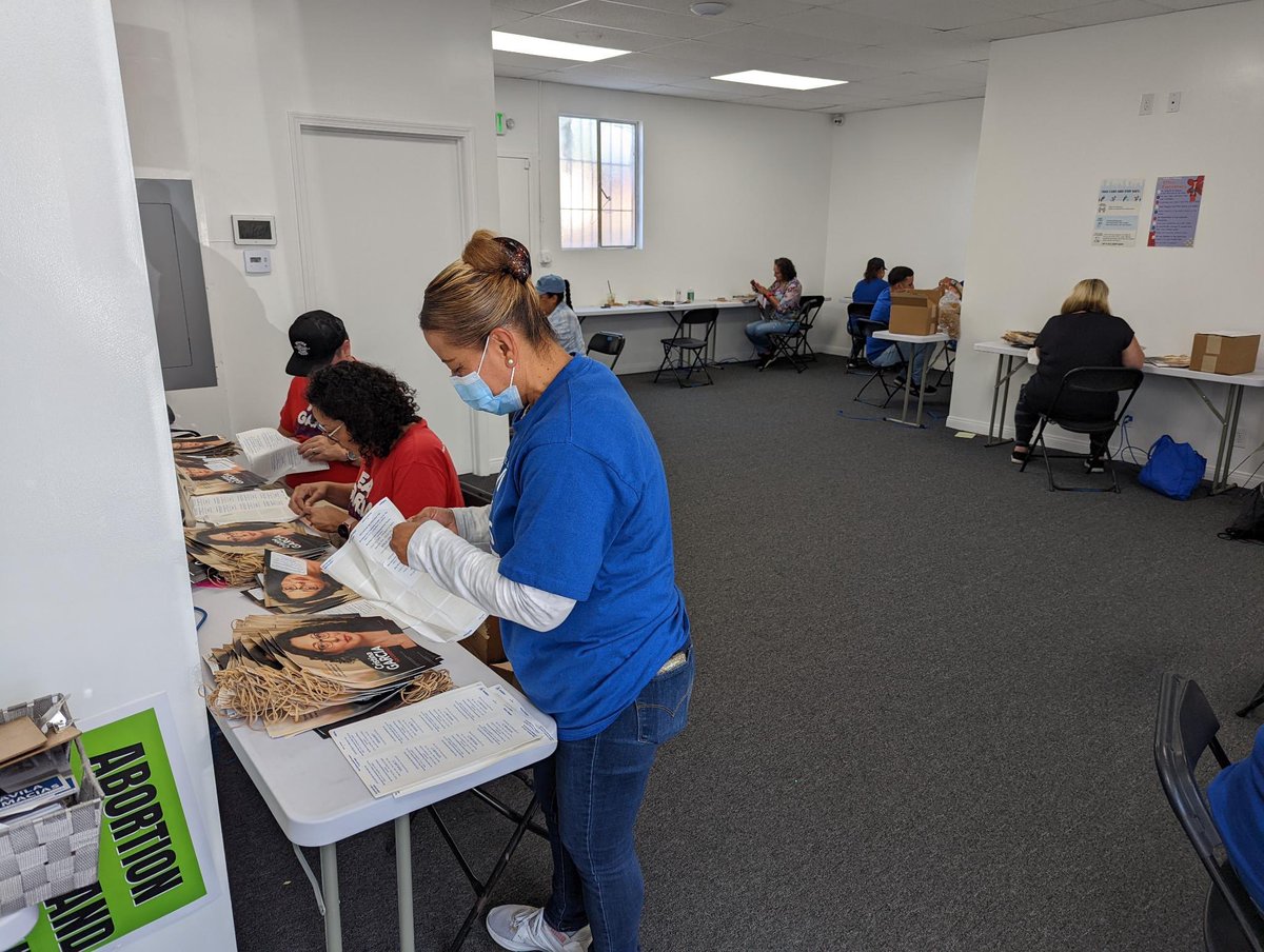 Our team is all over #CA42  

While walking with one of my long-time volunteers, I re-connected with Katie in Downey who is part of Hearing Loss of America and worked with my office to get hearing aids for school-aged children who could not afford them.

Loving all the support ❤️