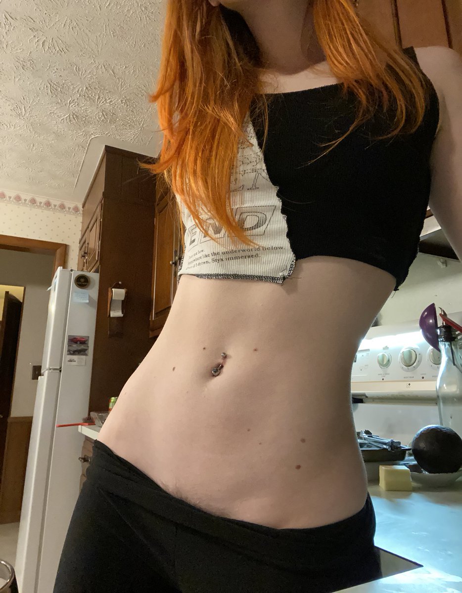 lvl80waifu's tweet photo. piercing is healing great !! https://t.co/iyIetLcs3r