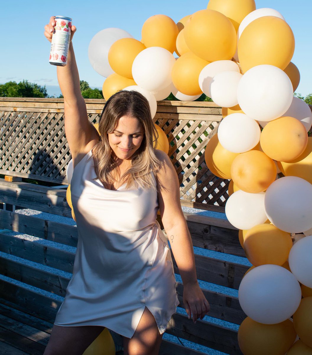 Christine Manzo tweet media