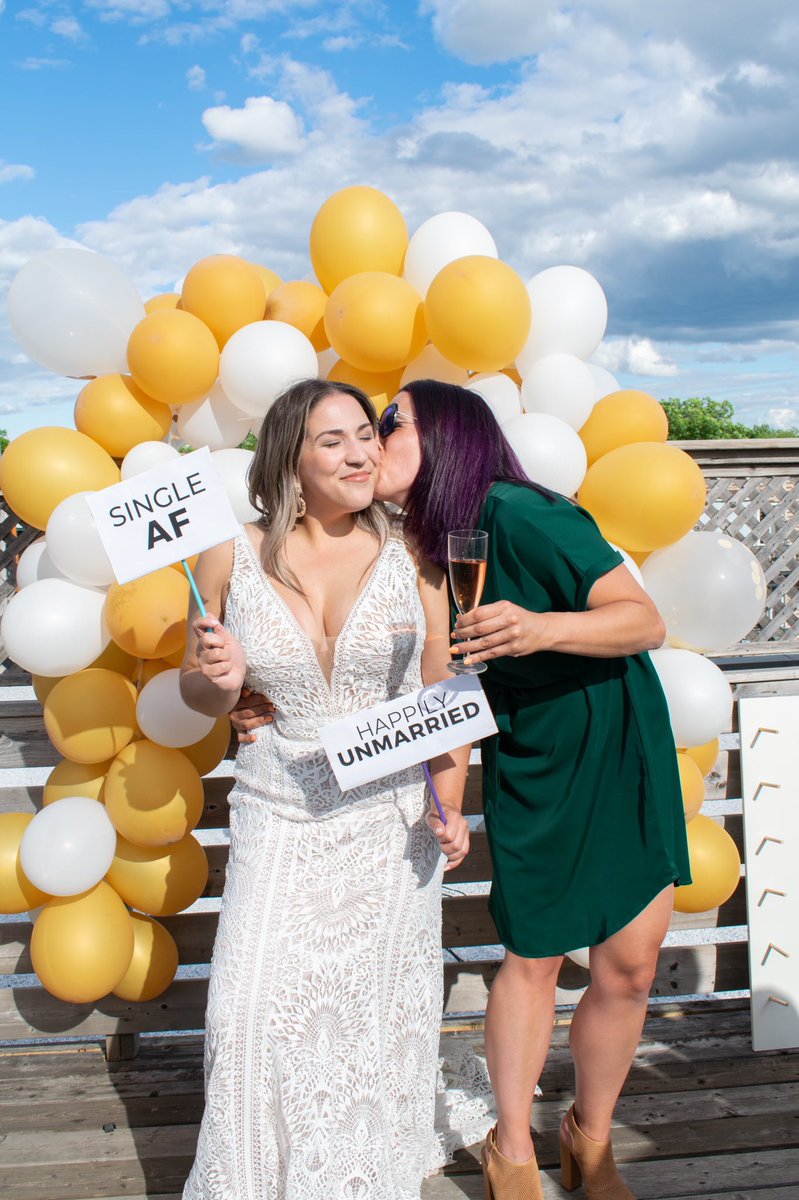 Christine Manzo tweet media