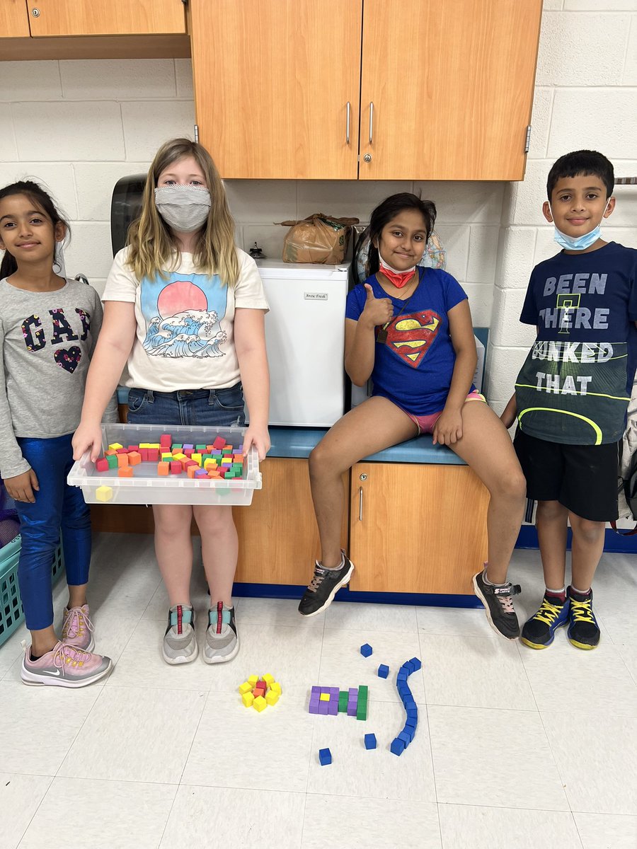 mrs_conteh1's tweet photo. & 1 patterned fish! @LCPS_SEL @WaxpoolElem #collaboration #creation #communication #contribution #criticallythink https://t.co/QOod8eWEXd
