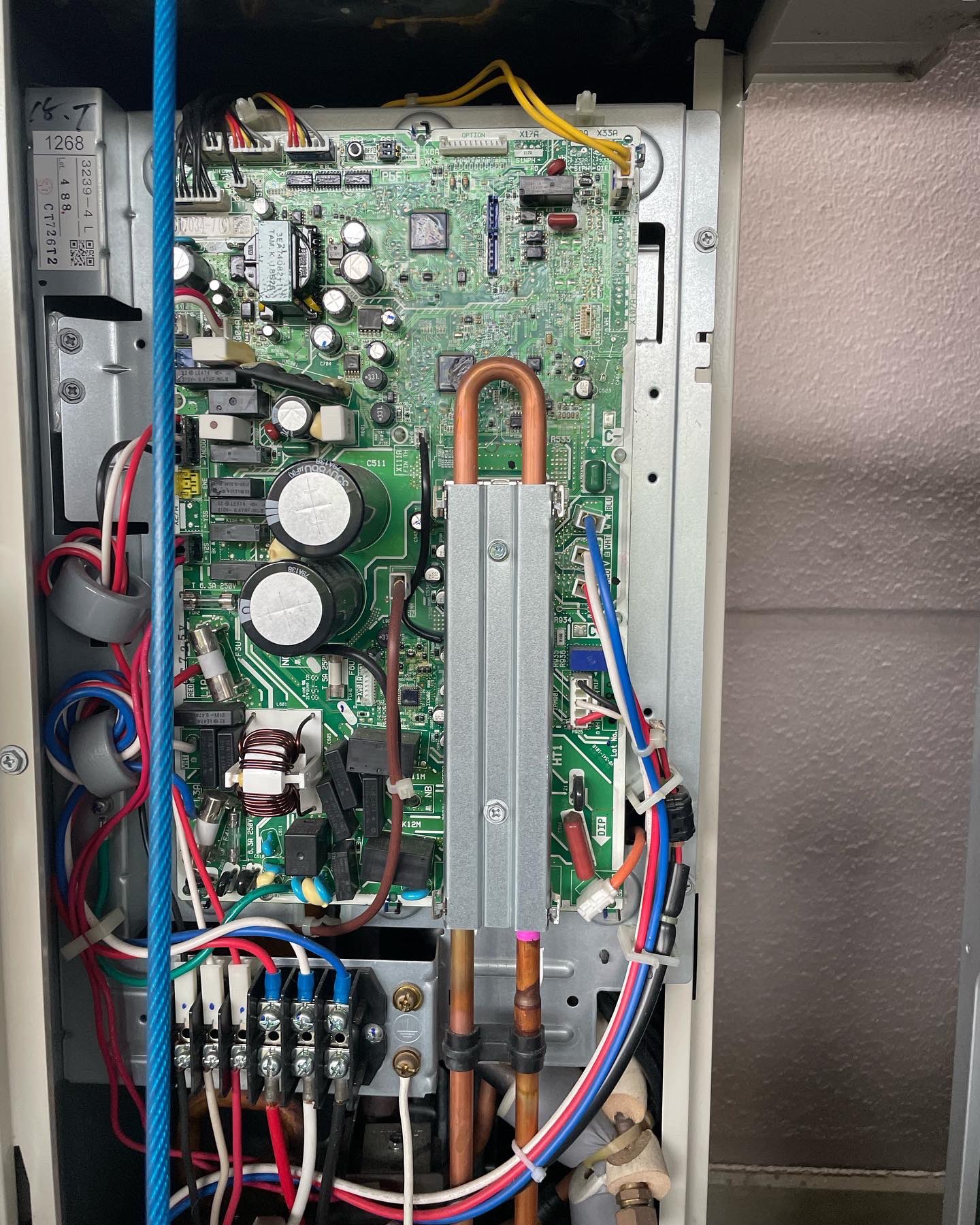 ダイキンルームエアコン室外機基板 F25YTES - メルカリ