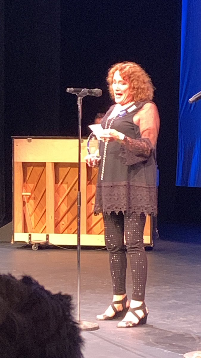 Outstanding Leading Actress in a Play - JULIE KITTSLEY, Looped