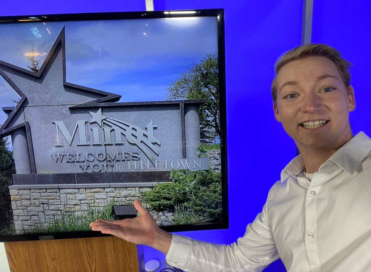Tonight at 10… talkin #titletown! 🏆🏆