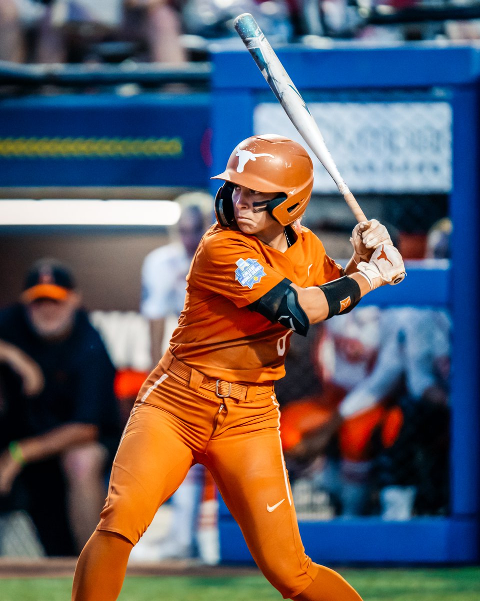 TexasSoftball's tweet photo. WE'RE NEVER DONE!!!
This Longhorns team absolutely refuses to quit. You may beat them, but they'll TEXAS FIGHT you to the last possible second!
M5 - TEXAS 6 - OSU 5 https://t.co/Yh0dU8wpbL