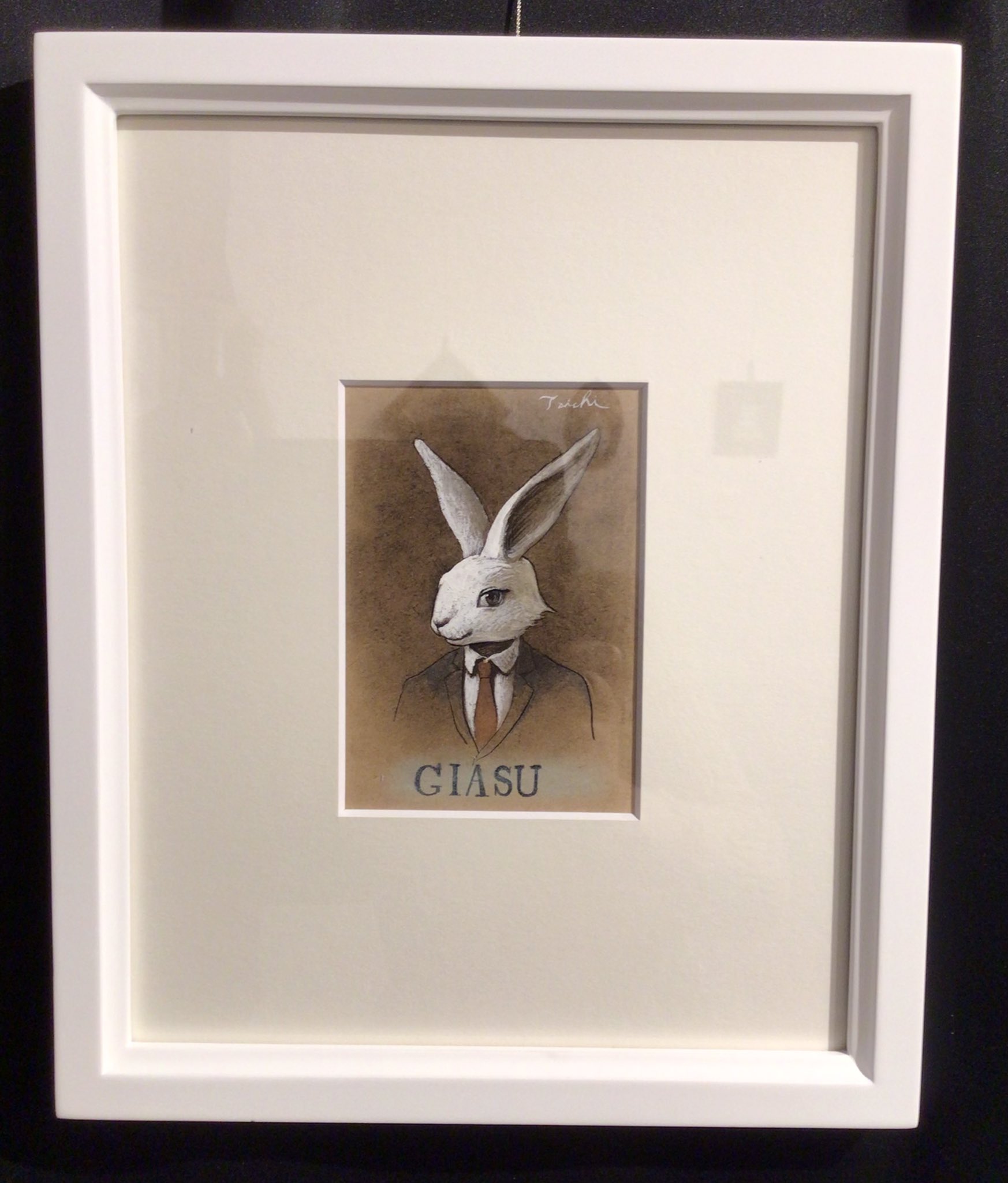تويتر Galerie Lumiere ギャラリールミエール على تويتر 今週は通常通り開廊します こちらは原太一さん Hara634 の作品 ぼくたちのひみつ と ギアス氏 原さんの作品には旅する冒険好きのうさぎ のギアスが描かれていて見る人の心をワクワクさせます 嬉しい事に