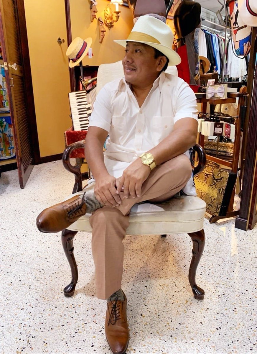 "Elige ser POSITIVO y OPTIMISTA,  solo tú eres el dueño de tus pensamientos, DIOS te puso aquí para hacer algo BUENO y grande por ti, por tus seres queridos y por  tu ciudad". 
Con mucho afecto y cariño su amigo y hermano Dany Mite.
#GobiernoDelEncuentro <a href="/LassoGuillermo/">Guillermo Lasso</a>