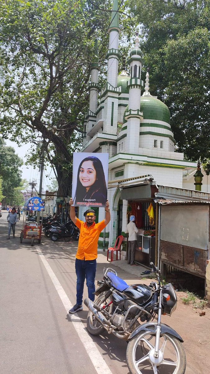 TVTSmedia's tweet photo. People are supporting @NupurSharmaBJP worldwide with #IStandWithNupurSharma. Nupur Sharma stood against blasphemy against Mahadev by a hinduphobic panel of Muslim extremists on a TV debate. https://t.co/OXF7HnhWye