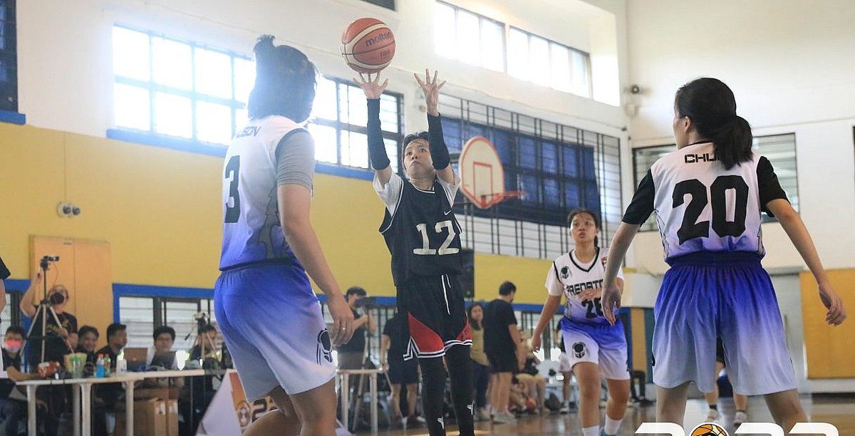 apcraabball's tweet photo. Team Starks draws first blood in the five game APCRAA Basketball Tournament Women’s Division five-game series as they defeated defending champions Predators, 37-32 on Saturday, June 4 at the APC Gymnasium.

STORY: https://t.co/gfSsmeCj7R https://t.co/fntpoFAr23