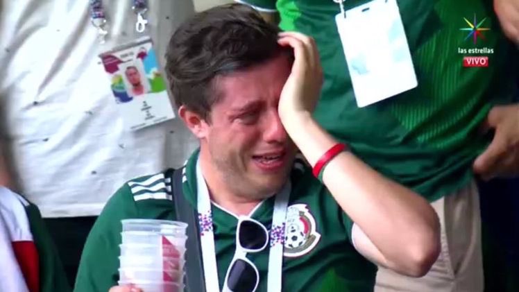 angelslouisw's tweet photo. Perro coraje y dolor que siento porque Louis Tomlinson iba a dar su show en el palacio de los deportes donde entran más de 20mil personas y al final lo cancelan y nos pasan al Pepsi center donde solo entran 3, HDP!!! https://t.co/KKKAkXsZzu