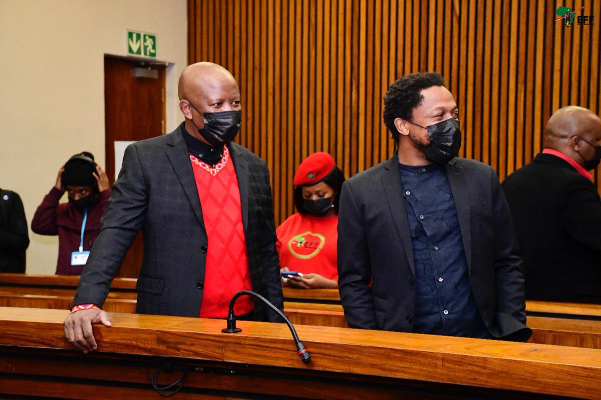 DezaNewz's tweet photo. Good morning to all South African vukani fighters #Salute #EFFpress #EFFVhembe vukani fighters https://t.co/uMr47VFtJr