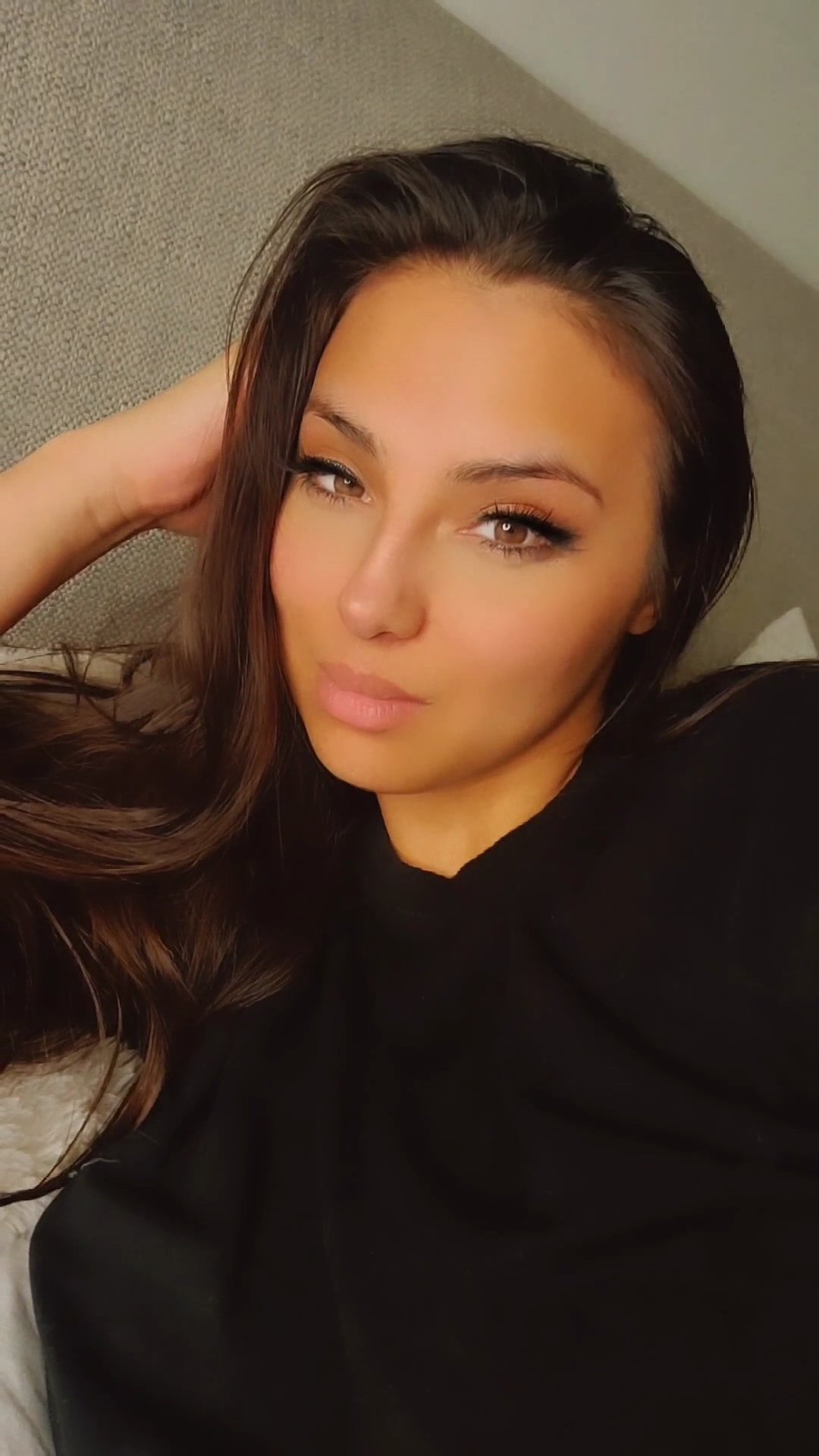 TW Pornstars - Ariel Grind. Twitter. What am I thinking? 🤔 #caption. 3: