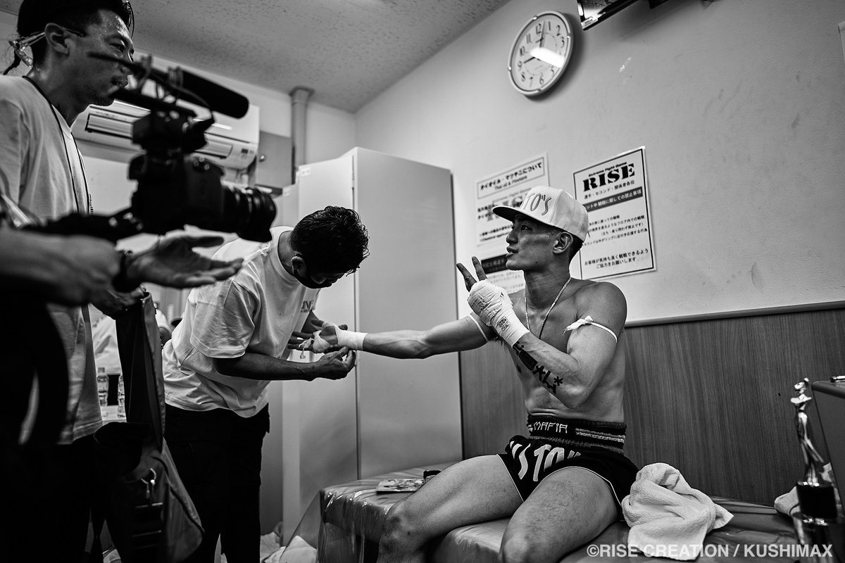 RISE_2003's tweet photo. 『 📸 Back Side of #RISE158 』

👑第3代ウェルター級王者
"浪速の伊達男"中野椋太/誠至会

📲YouTube配信中
https://t.co/OJu22d716e
※チャンネル登録お願い致します🙏🥺

#RISE
#中野椋太 https://t.co/SHL7fGwYqY