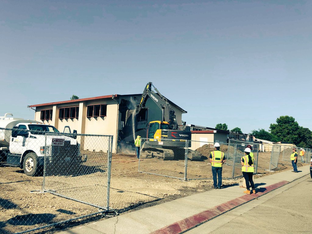 GarrisonDemoEng's tweet image. We have been built from a foundation of #schooldistrict work - @GarrisonDemoEng always with completing #school work high marks for safety, quality, and cleanliness and last summer we completed a school replacement project demolishing 6 campus structures for @TracyUnifiedSD.