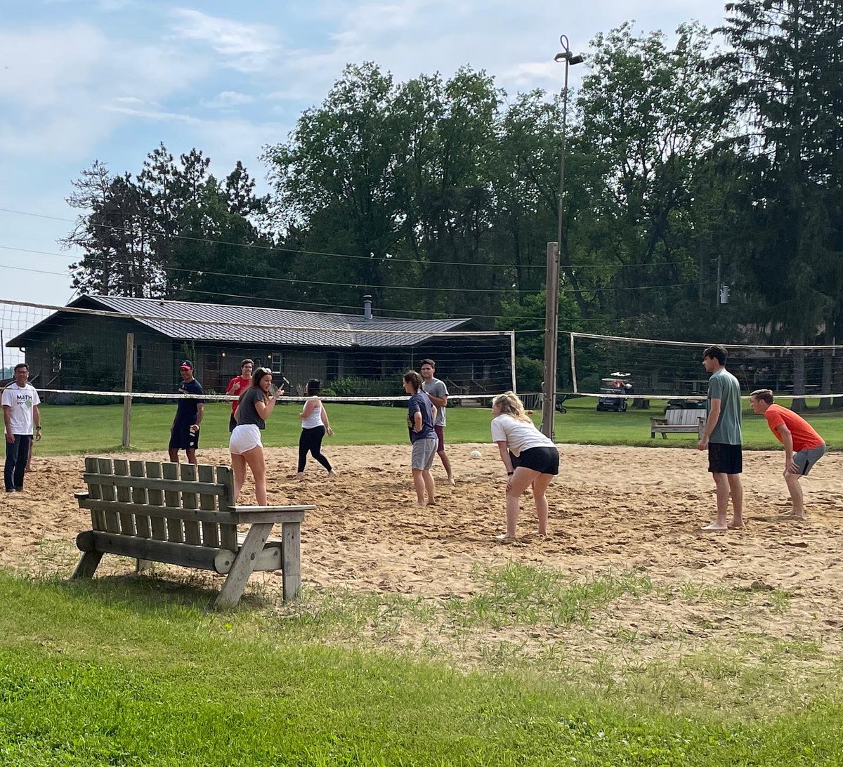 ACEatND's tweet photo. Great moments with ACE 28 Teachers, sharing experiences from the classroom and spending time in community and prayer. #aceatnd #acesummer https://t.co/POtuRog2Ij