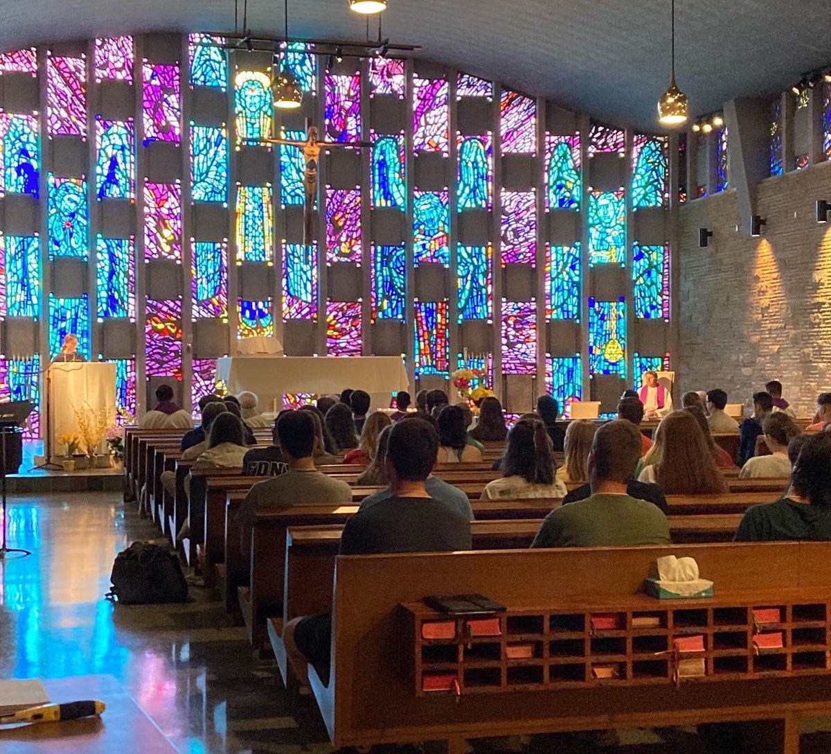 ACEatND's tweet photo. Great moments with ACE 28 Teachers, sharing experiences from the classroom and spending time in community and prayer. #aceatnd #acesummer https://t.co/POtuRog2Ij