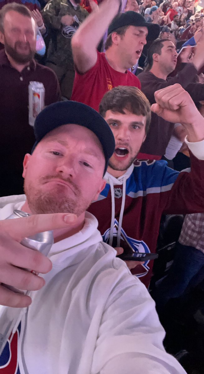 buckeyes9000's tweet photo. @StanleyCup @Avalanche AMAZING https://t.co/NkeV1nrmNf