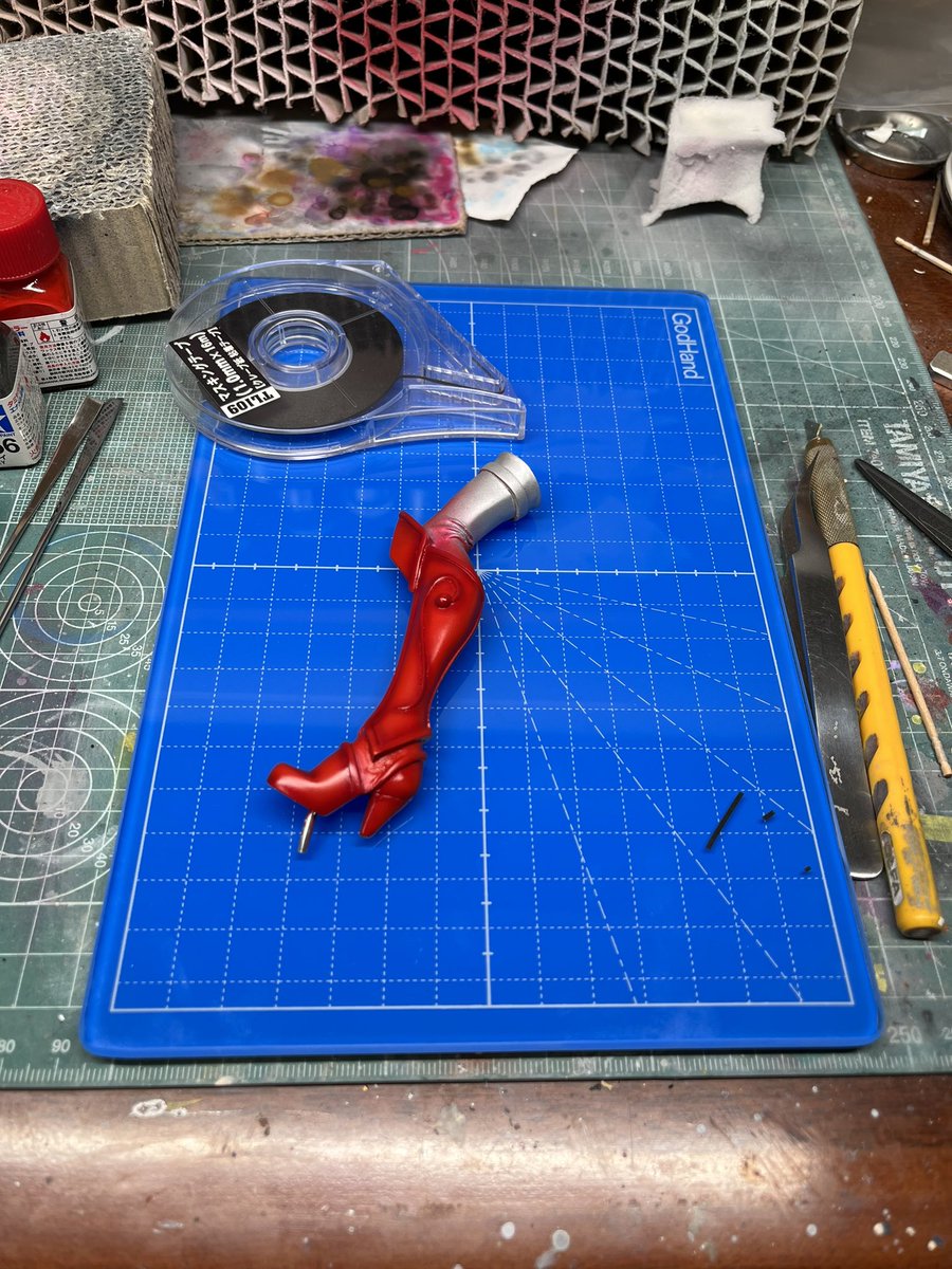 ta_ke_e_'s tweet photo. ガラスカッターマット購入。
ゴムマットと感覚違いすぎて失敗したかと思ったけど、一日ですっかり慣れた。
切りやすく剥がしやすく快適。 https://t.co/neOxapQjBn