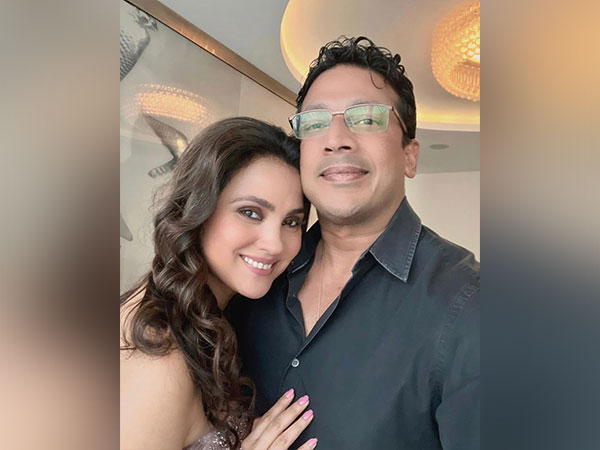 \"Happy birthday my gorgeous man\" wishes actor Lara Dutta to husband Mahesh Bhupathi  