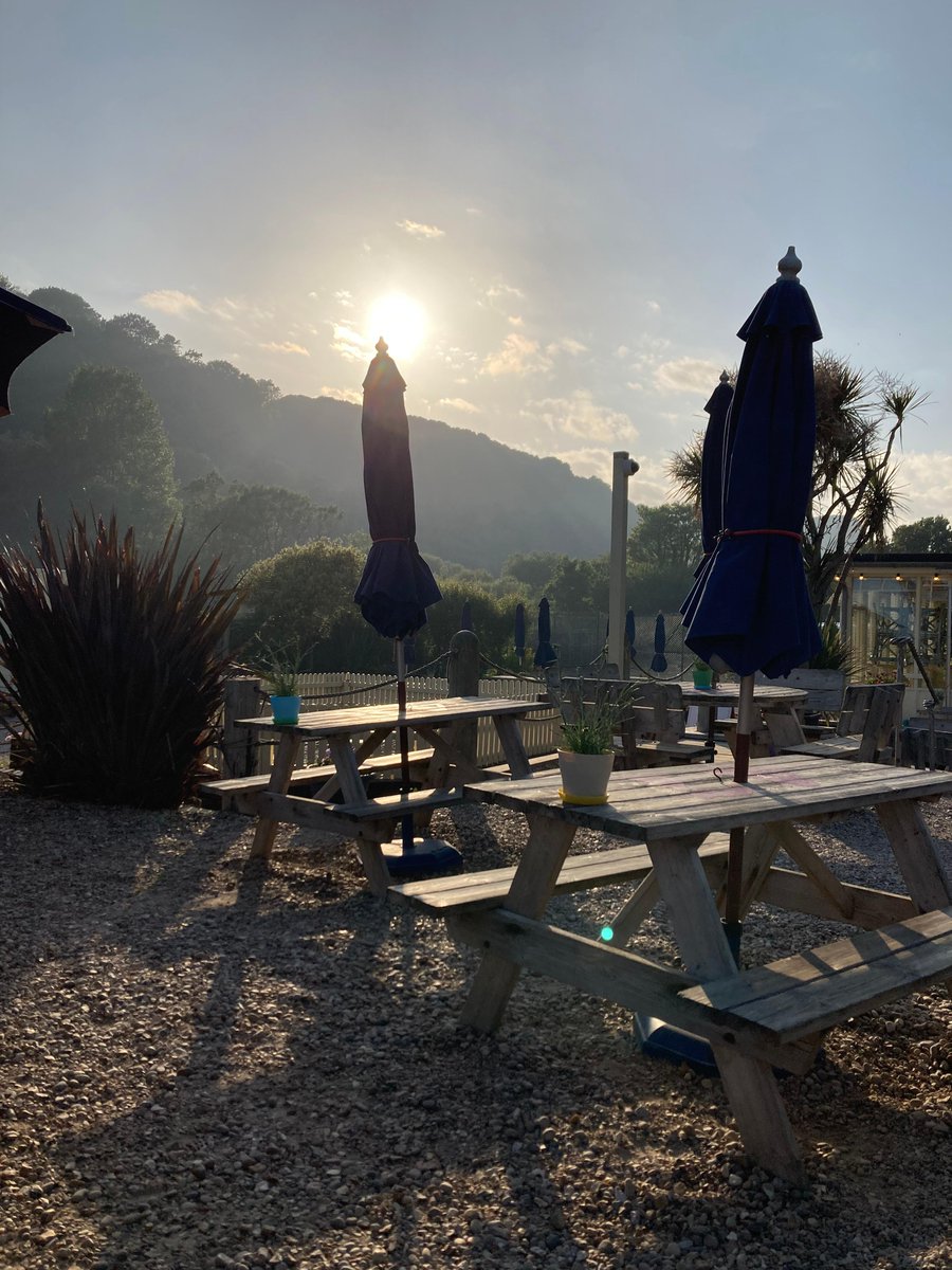 Magic 💫 

#barbecue #weekend #salcombe #winkingprawn