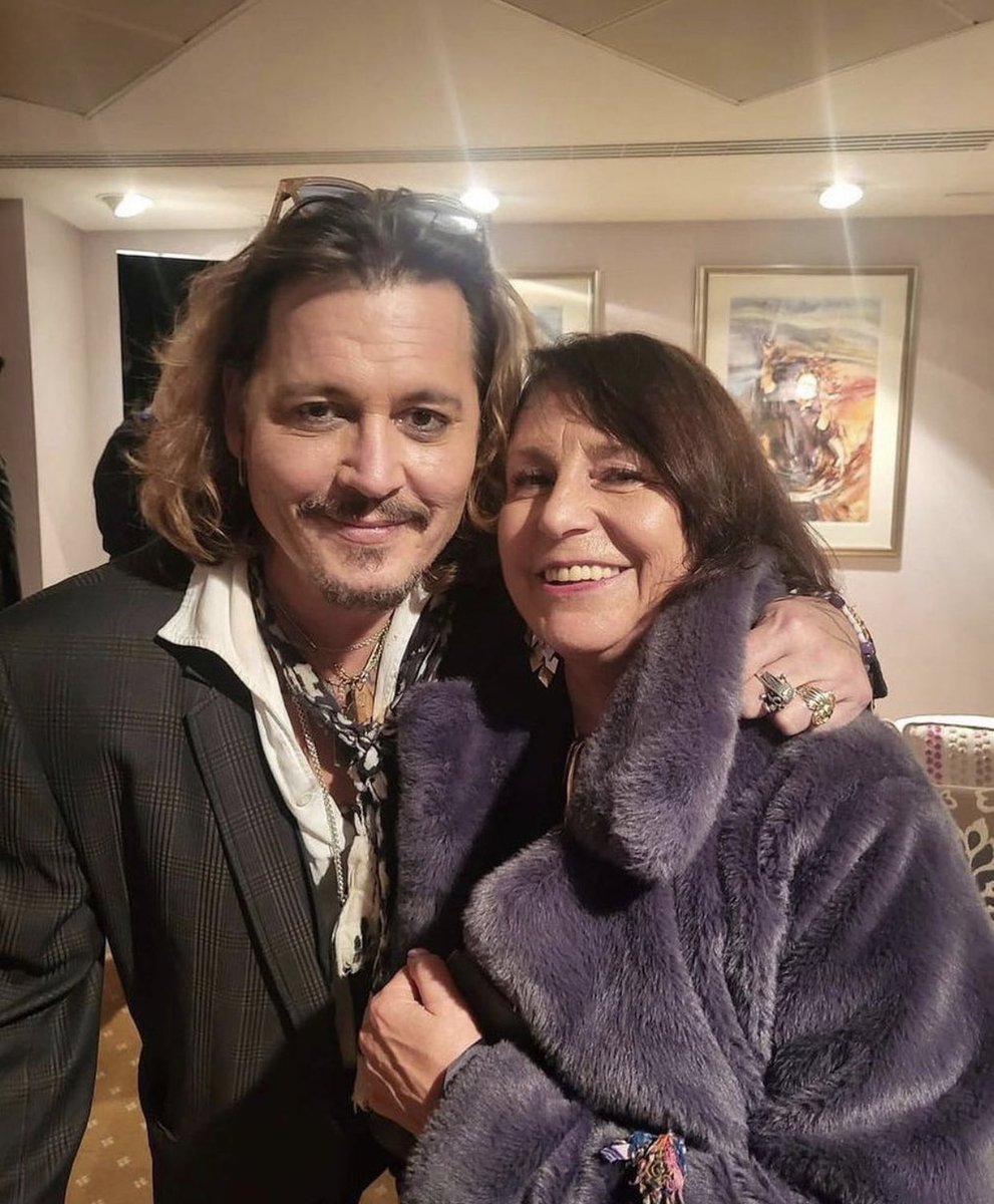 LOOK AT HIM 😭😭😭😭