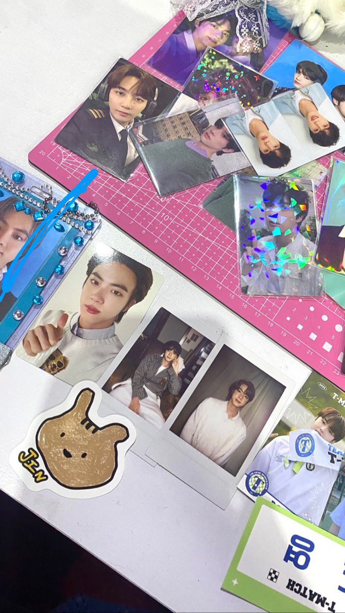 Kim_Aranp's tweet photo. WTS SOALNYA MAU STOP COLLECT 🙏🏻 https://t.co/nCgrB9TI98