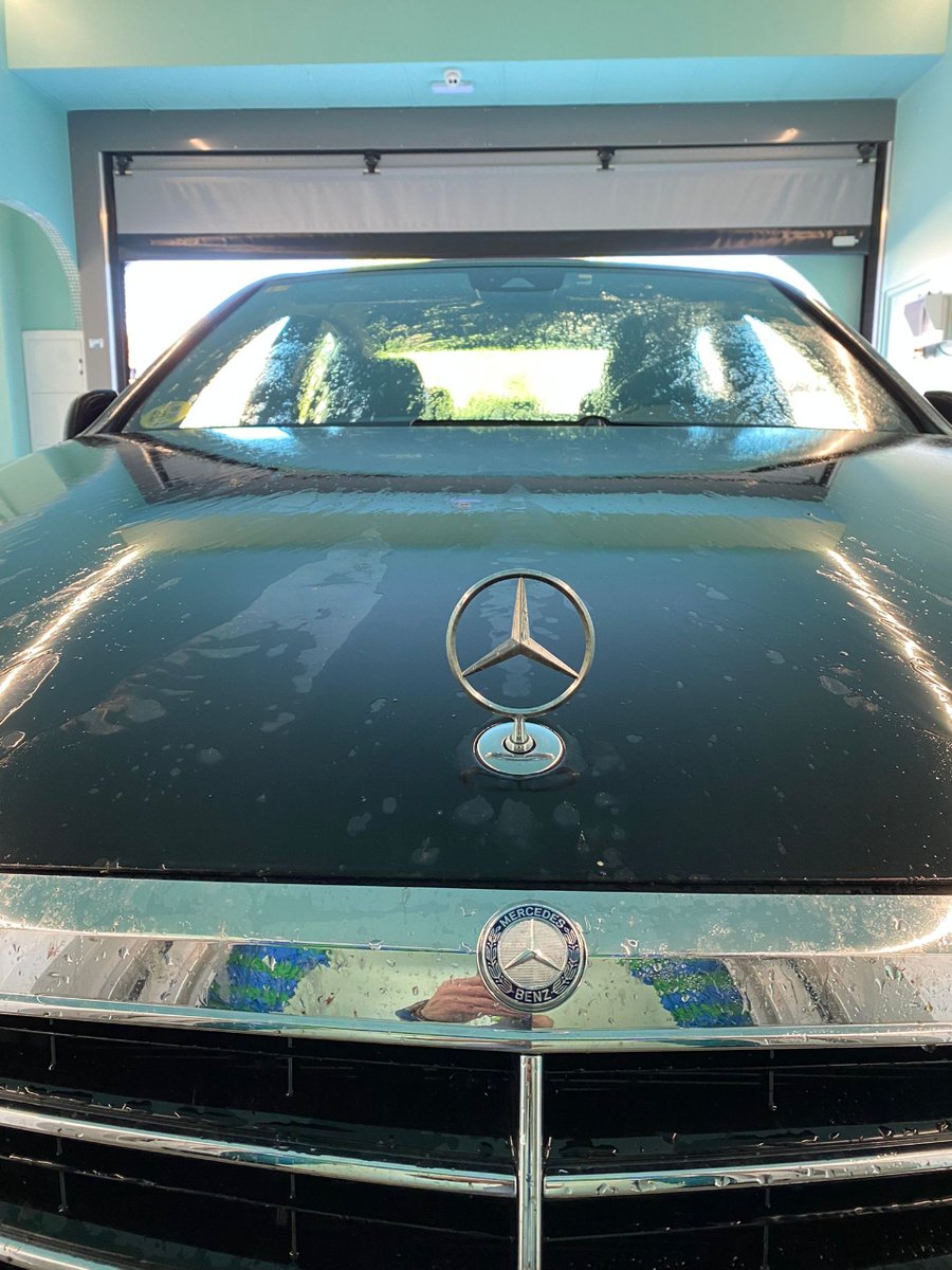 Hoy inauguramos metawash y hemos empezado con ❇️ Mercedes. ¿Nos dará suerte? ¿Hemos nacido con estrella? Pásate a conocernos y conoce los beneficios del lavado metawash