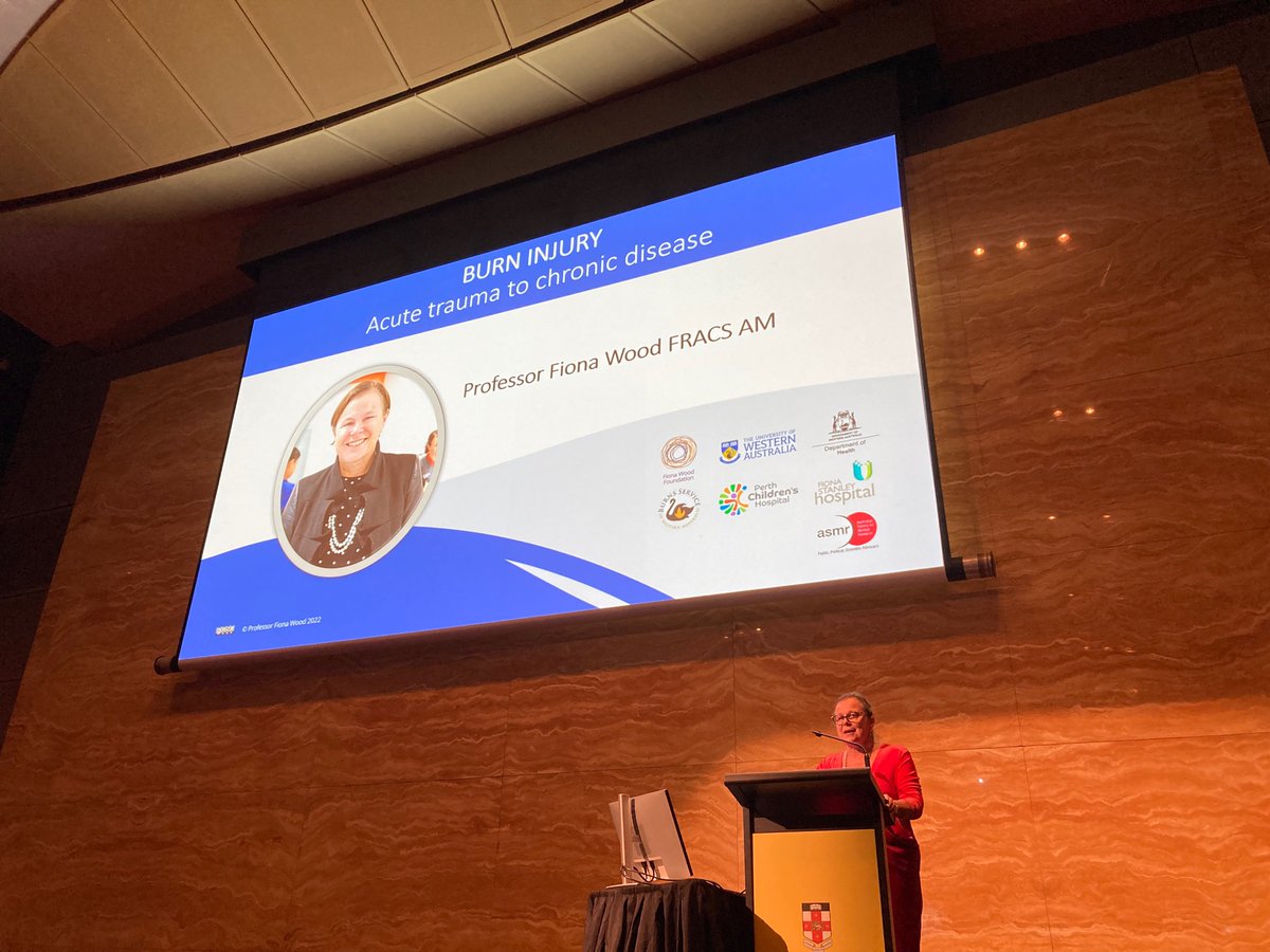 KateGQuinlan's tweet photo. It’s great to be out &amp; watching a wonderful talk by 2022 ASMR medalist Professor Fiona Wood at the ASMR NSW dinner at @unsw. I’m also enjoying reconnecting with colleagues past &amp; present @TheASMR1  #asmrmrw2022 https://t.co/4w7VXCKZFP