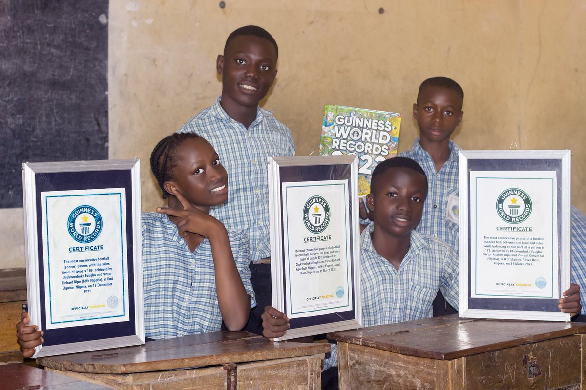 VictorKipo's tweet photo. In Class Wit My @GWR Certificates
❤️ U Guys
#VictorKipo #VictorRichardKipo @craigglenday #GuinnessWorldRecords #school @gwr_es @Solomon_udo11 #ChukwuebukaFreestyle #CSFFTP @mraniekanekah @romeocza @aniekemefinbarr @EaglesTrackerNG #ChukwuebukaAcademy #CSFFTP22 @valentineozigbo https://t.co/SOFzlIWC4V