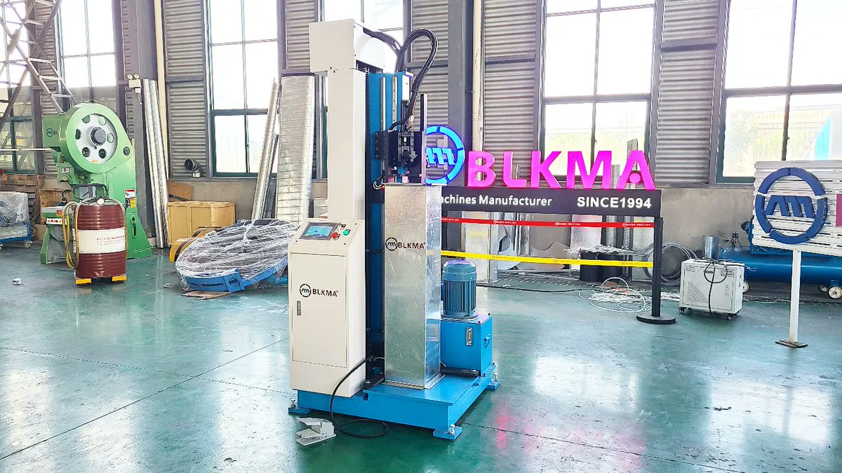 BLKMA_Machinery's tweet photo. BLKMA Duct lock seam machine
CNC control has higher processing efficiency and perfect closing angle
#BLKMA
#Ductwork
#DuctMachine https://t.co/rwvidHzUqn
