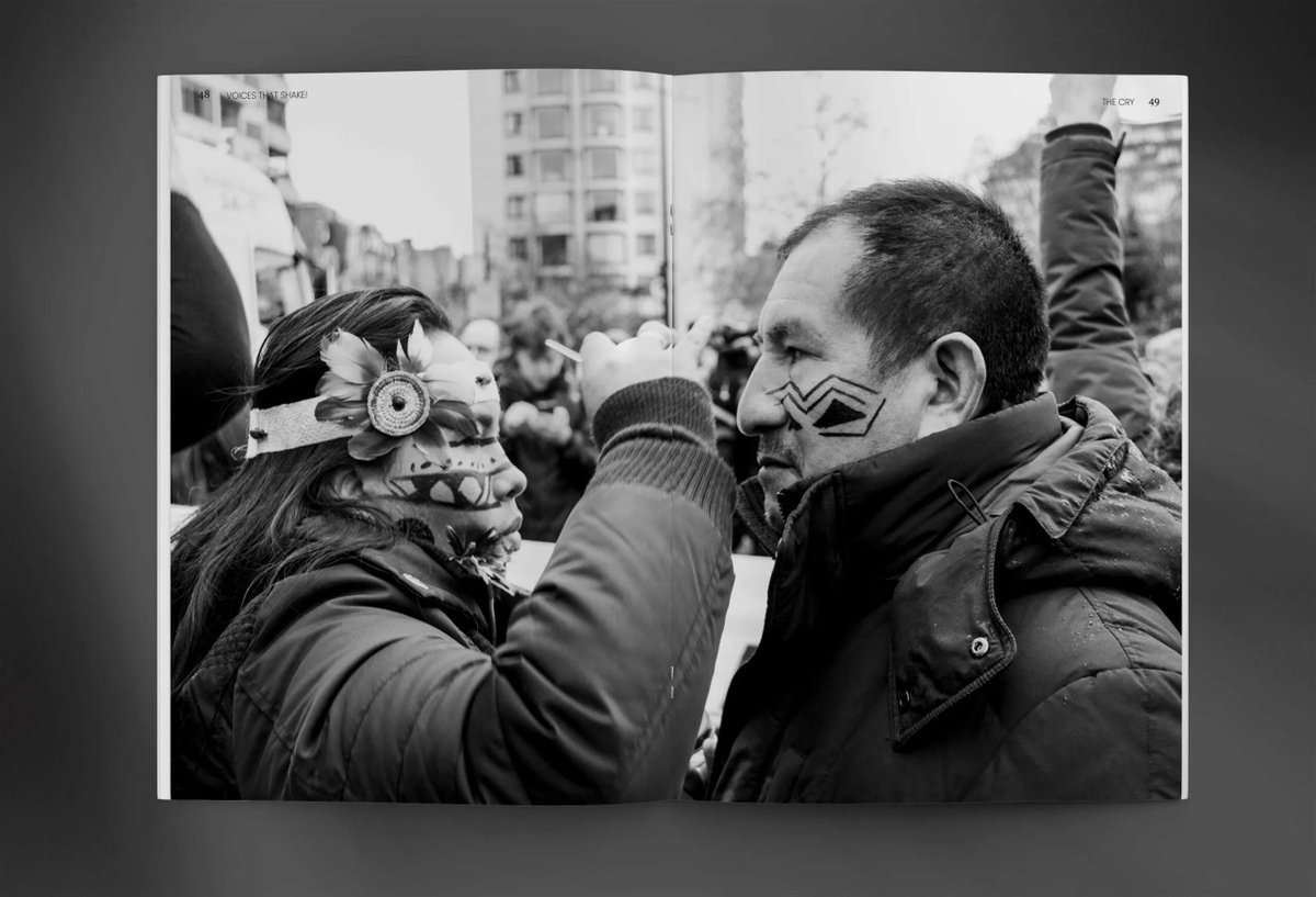 voicesthatSHAKE's tweet photo. “For shakers of the system past, present and to come.
Our work is to move towards and into spaces of dignity and revolutionary love.” @voicesthatSHAKE’s groundbreaking Anthology, Guidebook and Research Report are available to buy here - https://t.co/6rldc1ruNE
#10yearsofShake https://t.co/DpYVWI5vwB