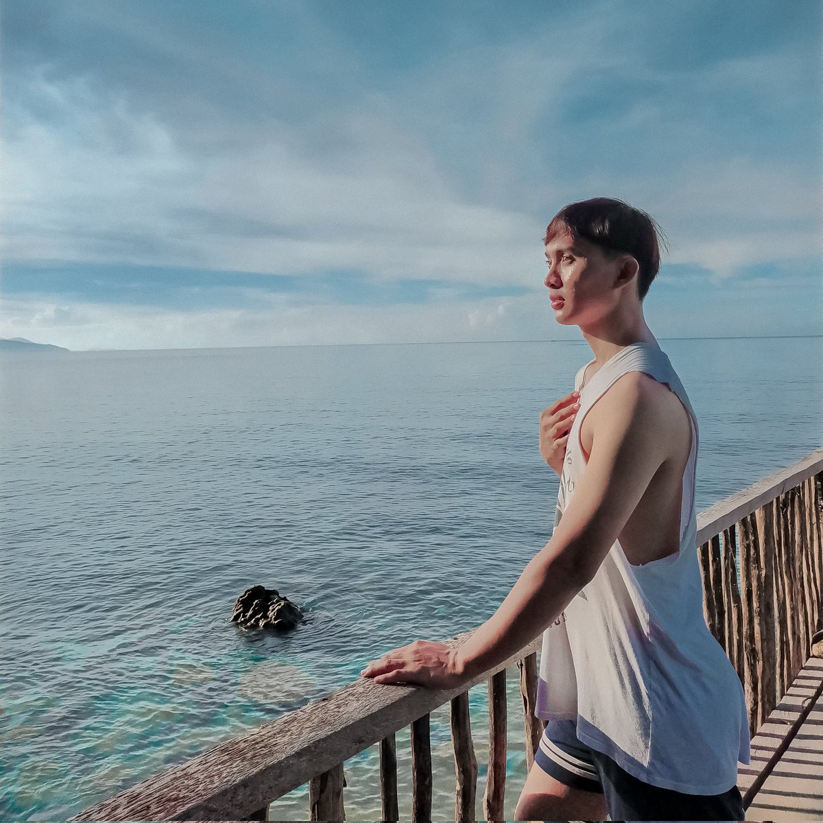VBialen's tweet photo. Focus on becoming your best version. Be clear about your ideal version and work your way to becoming that person. https://t.co/WSAfKici9y