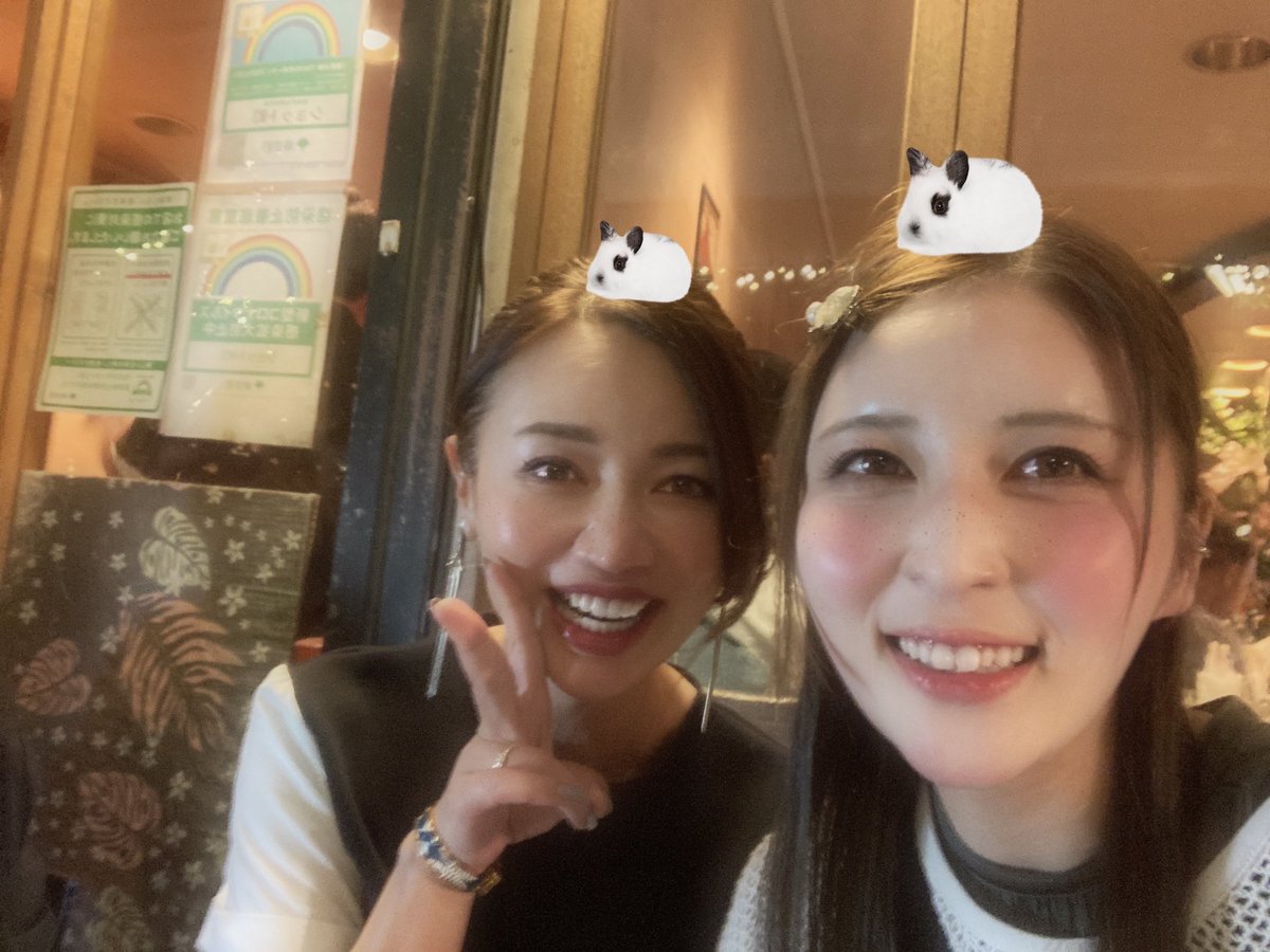 yuunatu8's tweet photo. コネスポ交流会🎾✨
M3さんのお店で外でBBQ🥩
気持ちよくて最高だった‼︎

開発者の文子さんとパシャリ♡
新コンテンツにわくわくした✨
これからも楽しみ‼︎

https://t.co/KOmKklGVzK

https://t.co/JPvPul7N5E https://t.co/xc32R8L1xz