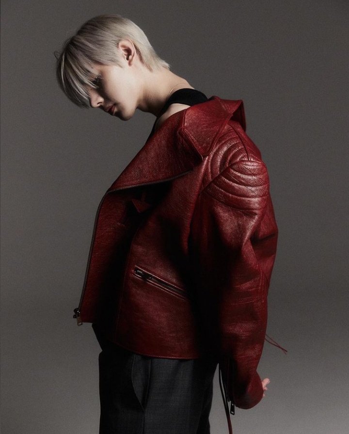 ᅠᅠᅠᅠᅠᅠ        ᅠᅠᅠᅠ
ᅠᅠᅠᅠᅠᅠᅠ