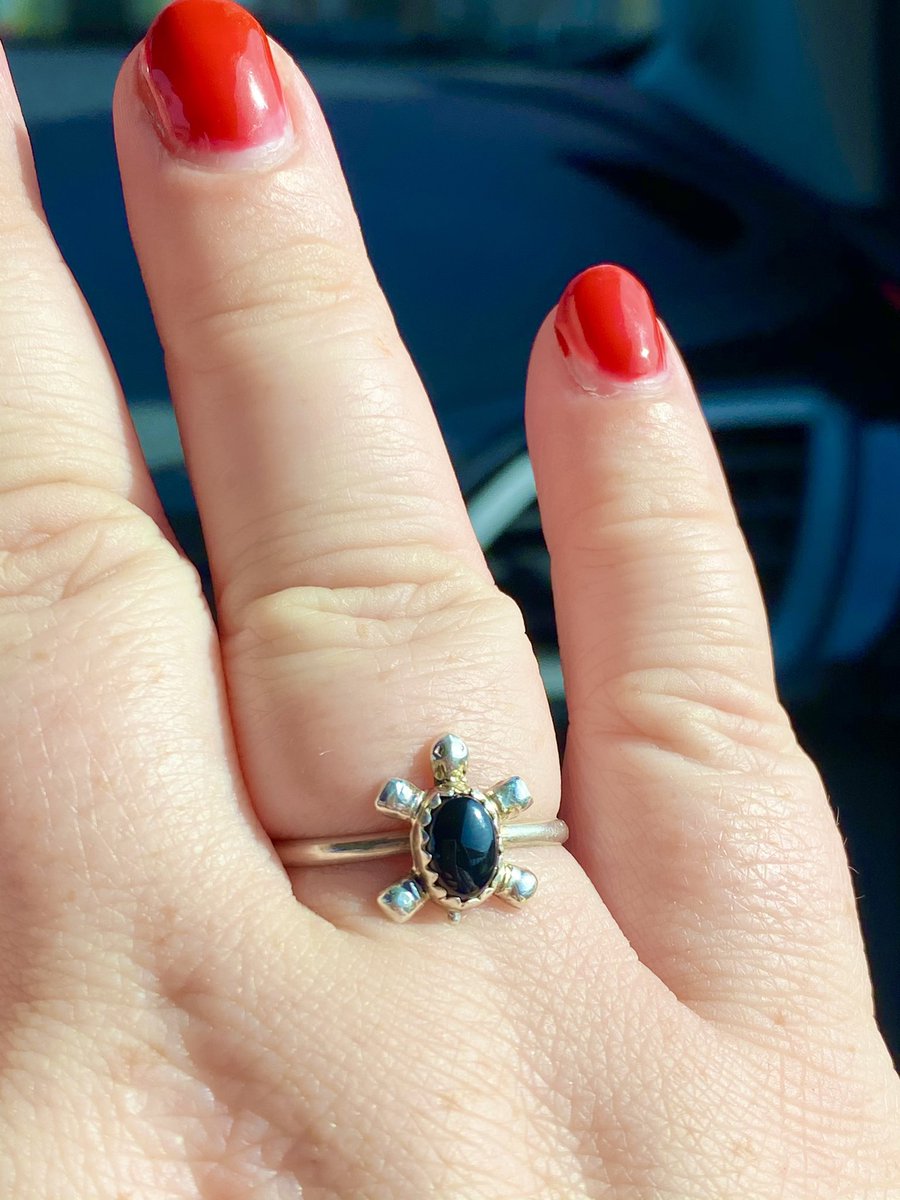 JessiSails's tweet photo. Plus my turtle ring and these chokers 🥰 https://t.co/rlnnpFNjJD