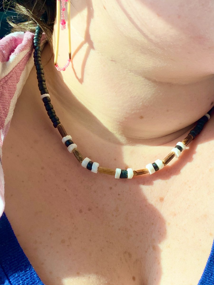 JessiSails's tweet photo. Plus my turtle ring and these chokers 🥰 https://t.co/rlnnpFNjJD