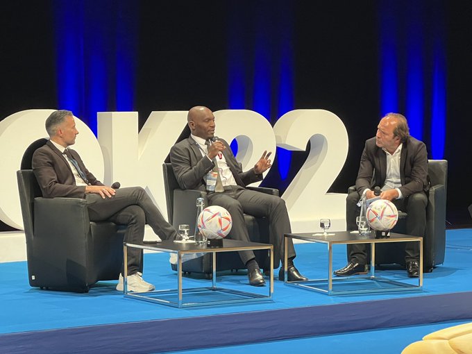 🔴 Geremi Njitap a participé à la conférence internationale isoK22 sur la médecine du football à Lyon - France.