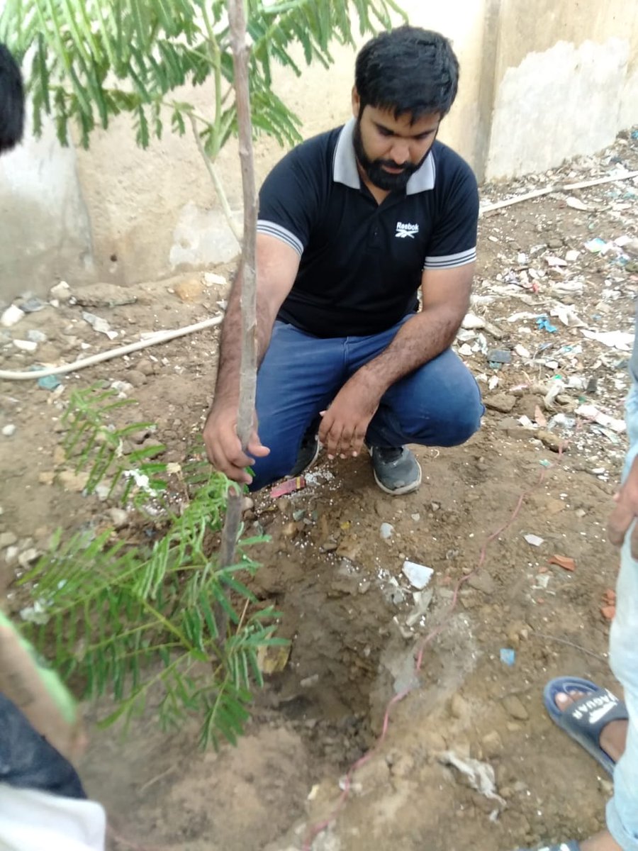 Faiquesaleem's tweet photo. Happy World Environment Day, It is our responsibility to preserve the natural beauty of the environment, so plant #trees.

#environmentalday #Worldenvironmental #Plants #Happy #Environment #environmentday2022 https://t.co/z8UaNkhXXF