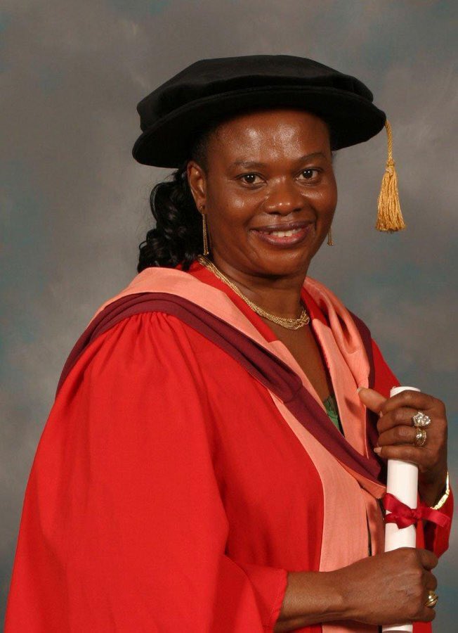 IgboHistoFacts's tweet photo. Today in History: Dora Akunyili died.

Prof. Dora Akunyili, (1954-2014). The incorruptible DG of NAFDAC who fought doggedly to eradicate unsafe products.

In 2001, she became the NAFDAC boss. By 2006, she reduced fake drugs circulation from 80% to 15%.

Gone but not forgotten! https://t.co/16P3zTGL1d