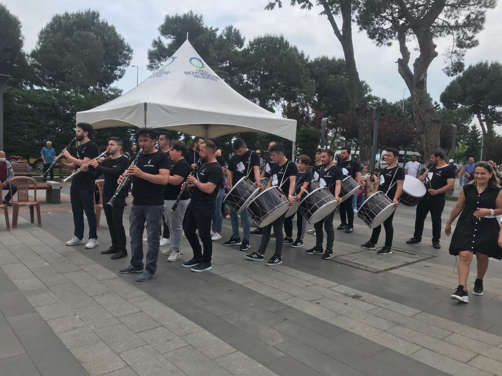 HalkPersembe's tweet photo. Sergimizde emeği geçen tüm idareci, öğretmen, Usta Öğretici ve kursiyerlere, Desteklerinden dolayı Perşembe Belediye Başkanımız @tandogan452 ve İlçe Milli eğitim Müdürümüz @culfazmurat teşekkür ederiz. https://t.co/dS1SsfwDY4