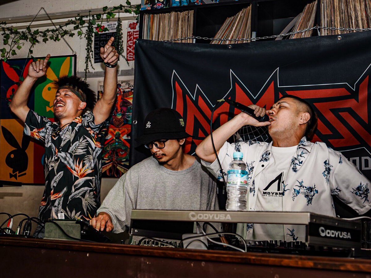 DRIBBLA0828's tweet photo. AK MOVEMENT
@shunstagram1129
@climber_watayan
@akmovement.official
WリリースLIVE
カッコよかったなぁ〜!!
熱く、優しく、微笑ましく
最高な時間でした!!
引き続き2人のアルバムチェック
ヨロシクねん◎
#JMSunday
#AKMOVEMENT
#shun
#climber
#tomio
#jammassive
#DRIBBLA https://t.co/jnhqvihFYR