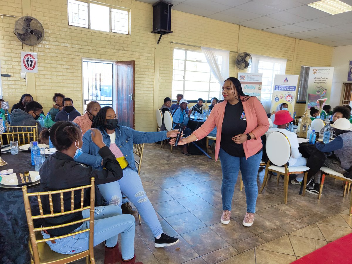 FPB_ZA's tweet image. Parents sharing their concerns about the cyber space and how to protect their children on the internet.

#ChildProtectionWeek #ChildProtectionWeek2022