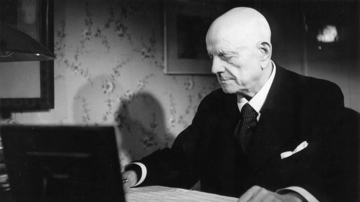 Turun musiikkijuhlat haluaa nostaa Jean Sibeliuksen ja Alvar ja Aino Aallon Turkua kansainvälisesti! 

Lue koko uutinen: turunmusiikkijuhlat.fi/turun-musiikki…

TMJ x Sibelius: turunmusiikkijuhlat.fi/sibelius

#tmj2022 #turkumusicfestival #turku #sibelius #Aalto