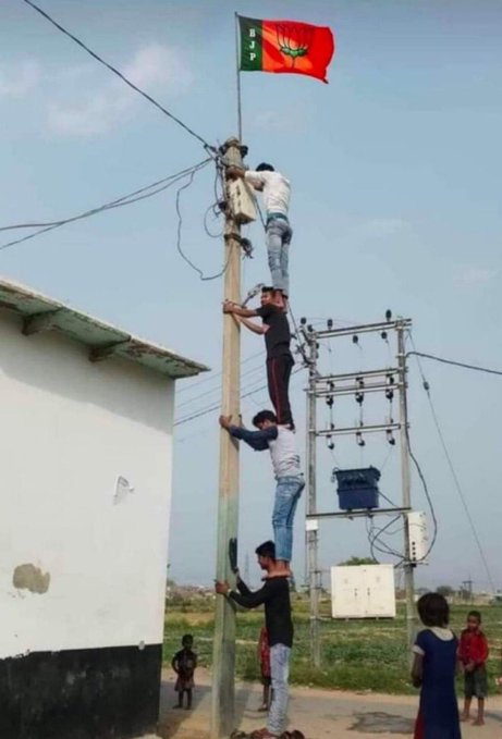 seerajasekar's tweet photo. Dear TNEB minister @V_Senthilbalaji  , note this
and arrest them for misusing the government property
and safety violation too.
How TN BJP is encouraging it @annamalai_k, and celebrating pic of the day? https://t.co/iRg15Wq4rc