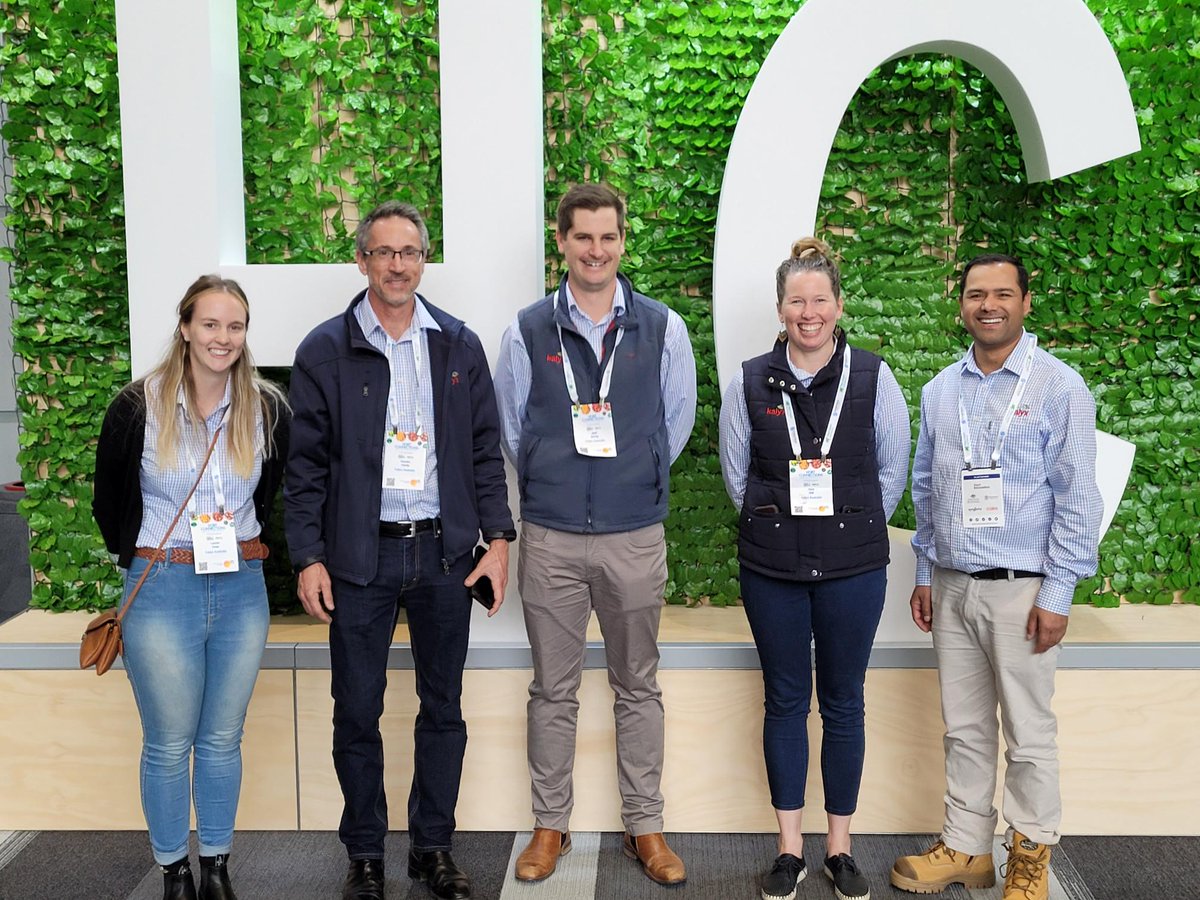 #HortCon22 is underway! Providing our growing hort team the opportunity to learn about industry innovations, catch up with old friends and make new connections. 

It's safe to say the Kalyx team can't wipe the smiles off their faces!